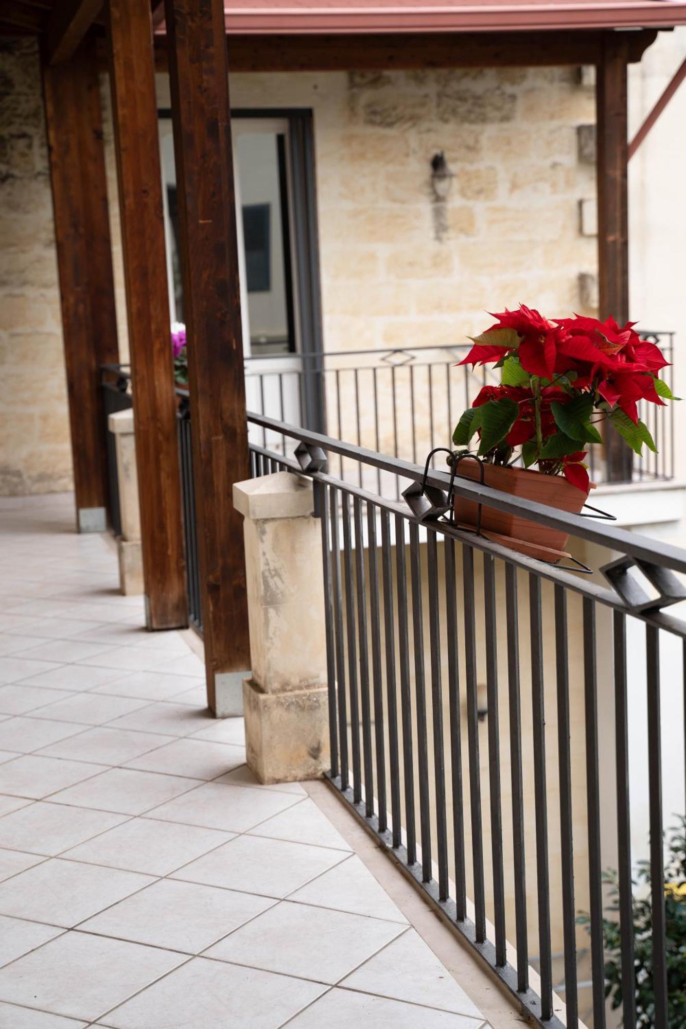 Victoria Apt - Historical Centre Lecce Exterior foto